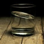 Hvorfor reglen om 2 liter vand om dagen ikke virker for alle: en individuel tilgang til hydrering hvorfor-reglen-om-2-liter-vand-om-dagen-ikke-virker.jpg